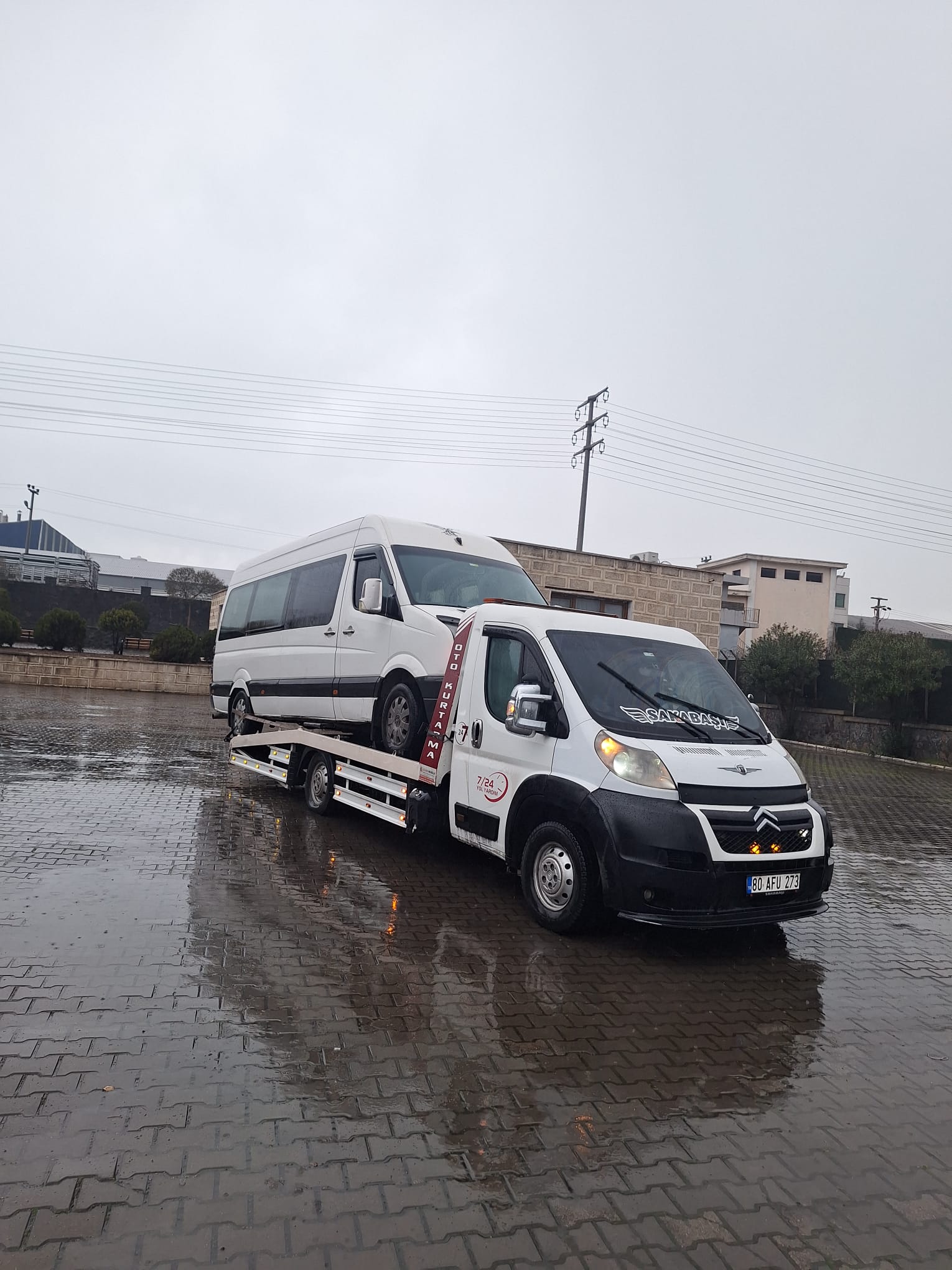 Acil Yol Yardım